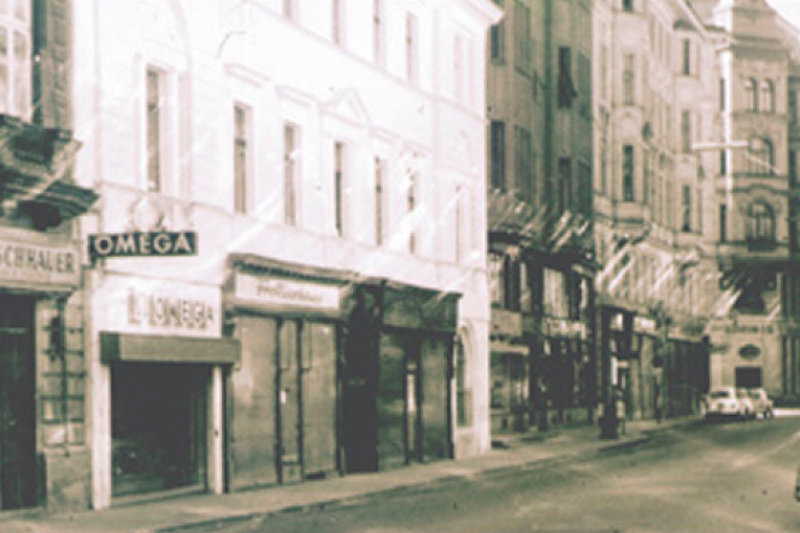 Die Fassade von Barot&aacute;nyi im Wien der 50er Jahre.